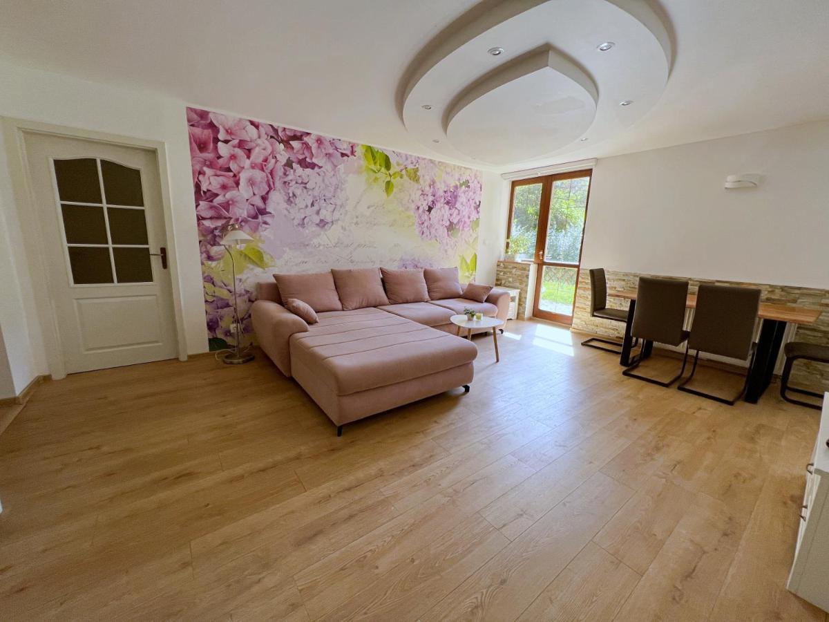Apartman Stara Sasova Банська Бистриця Екстер'єр фото